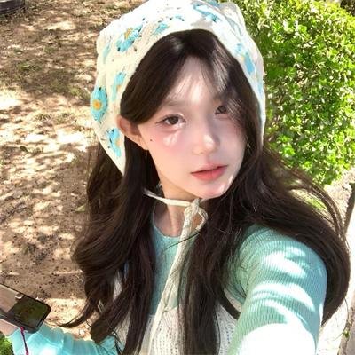 色肉毒蝎女