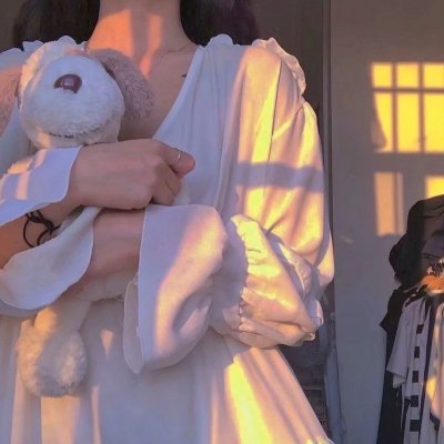 她不当女主很多年